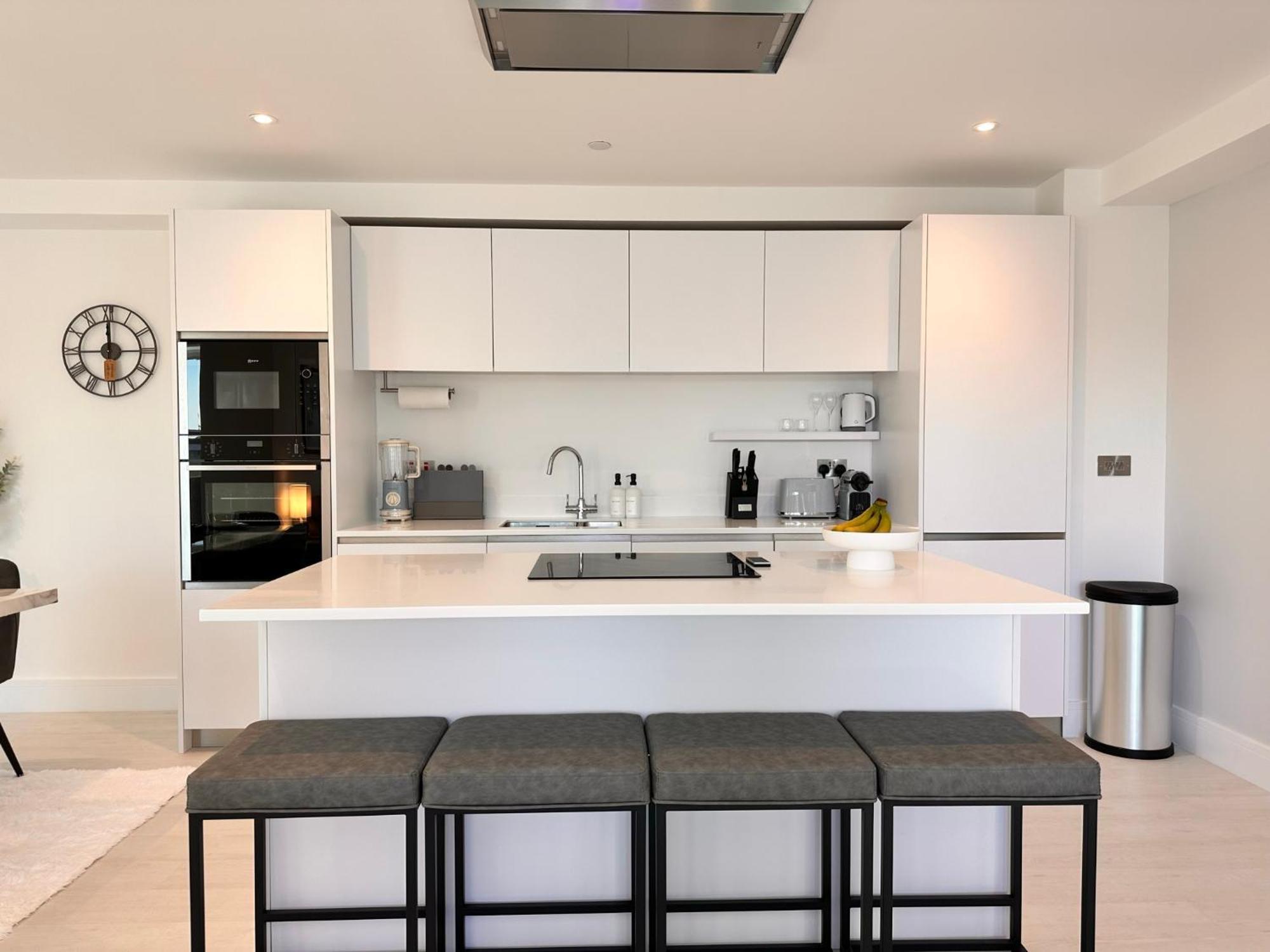34 Cliff Edge Interior Designed Luxury With Sea Views * Newquay (Cornwall)