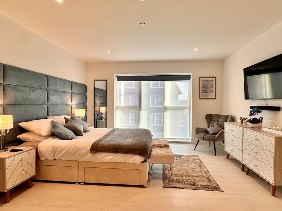 Apartment 34 Cliff Edge Interior Designed Luxury With Sea Views