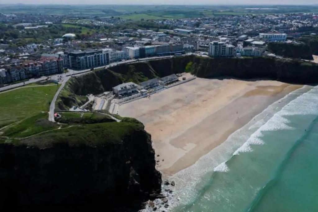 34 Cliff Edge Interior Designed Luxury With Sea Views Newquay (Cornwall)