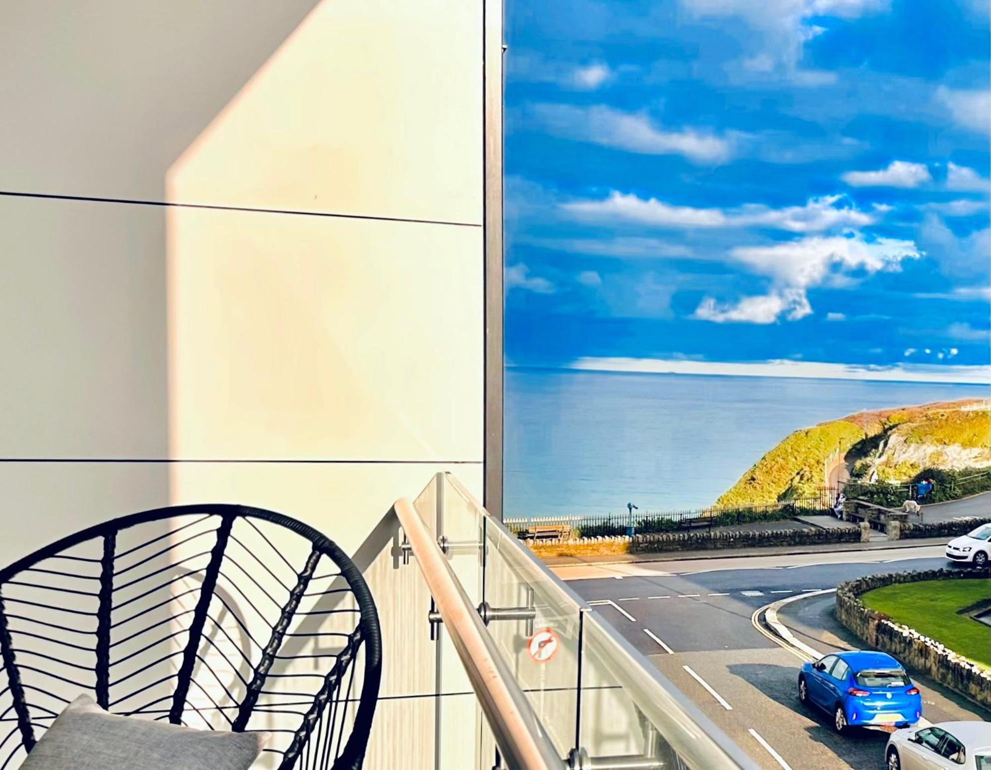 Apartment 34 Cliff Edge Interior Designed Luxury With Sea Views *